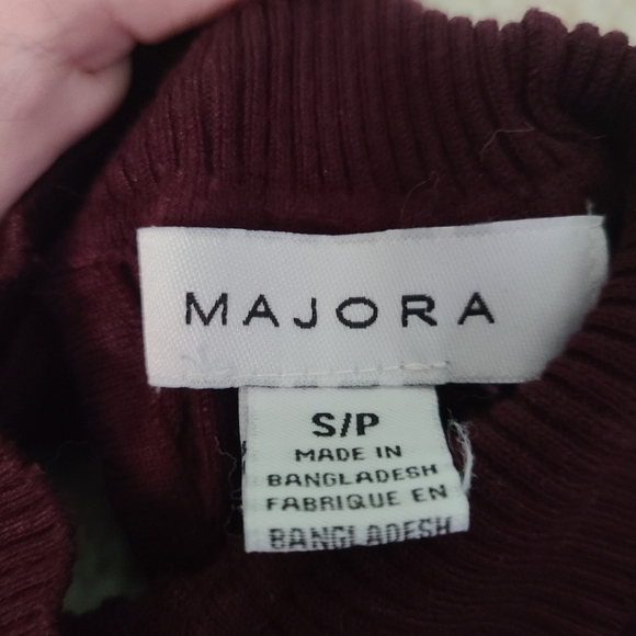Majora Mock Turtle Neck SM - Picture 3 of 5